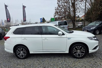 4x4 Kamera Navi Led Roczna Gwarancia Zasięg 60 km na Baterii Śliczny!